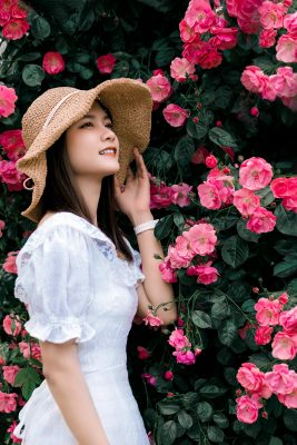 少妇脱.光受不了啪啪